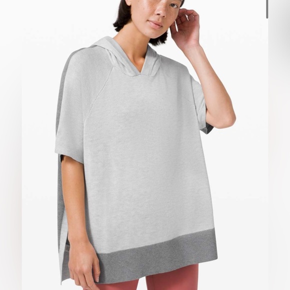Lululemon Opened Up Poncho - Picture 10 of 10